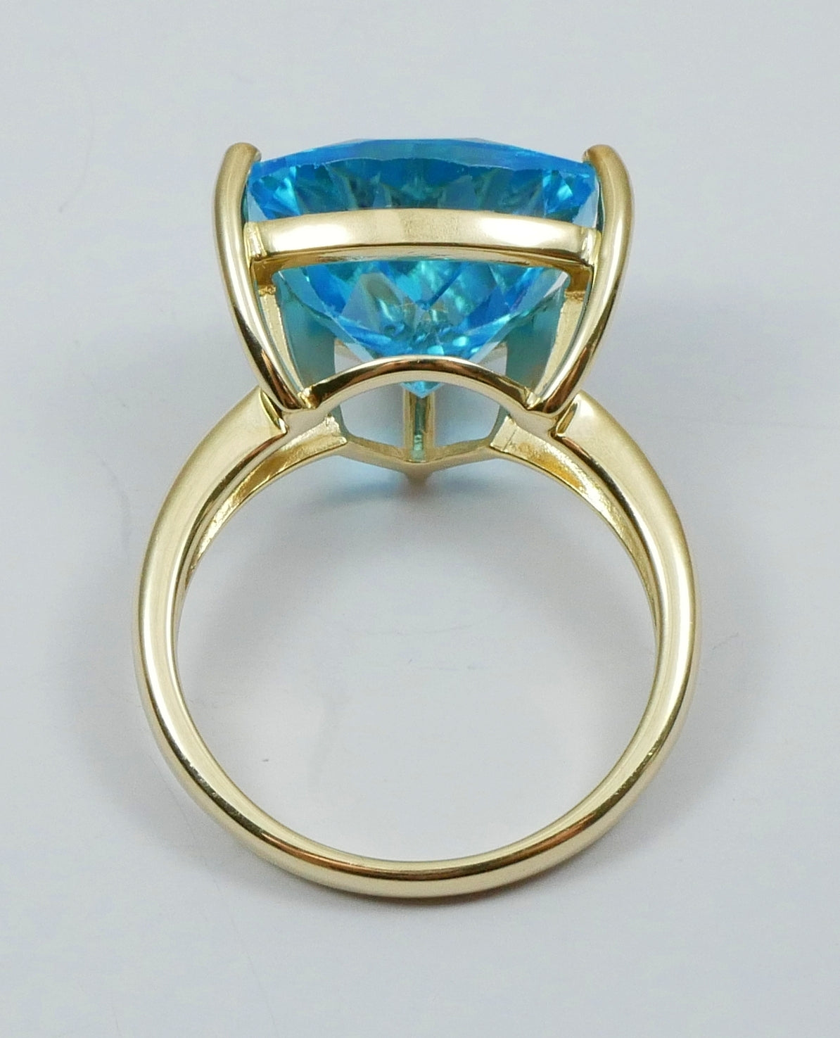 Solid 9ct Yellow Gold Trillion Cut 11ct Swiss Blue Topaz Dress Ring Size 8 P 56