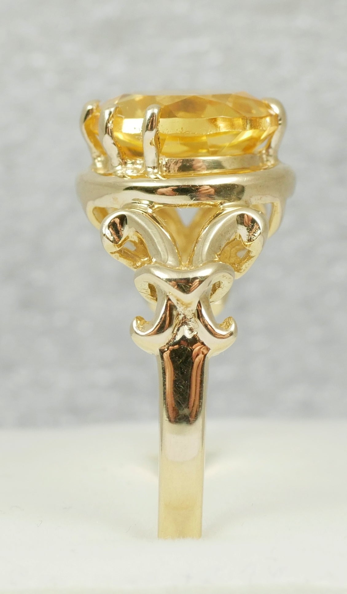 Modern Solid 9ct Yellow Round Cut Citrine Fleur de Lis Dress Ring Size 8 P 56