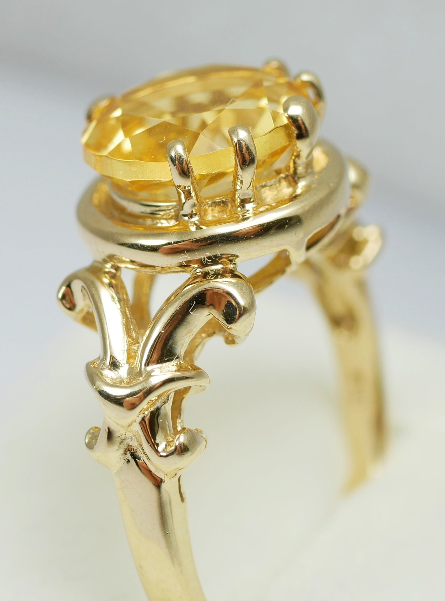 Modern Solid 9ct Yellow Round Cut Citrine Fleur de Lis Dress Ring Size 8 P 56