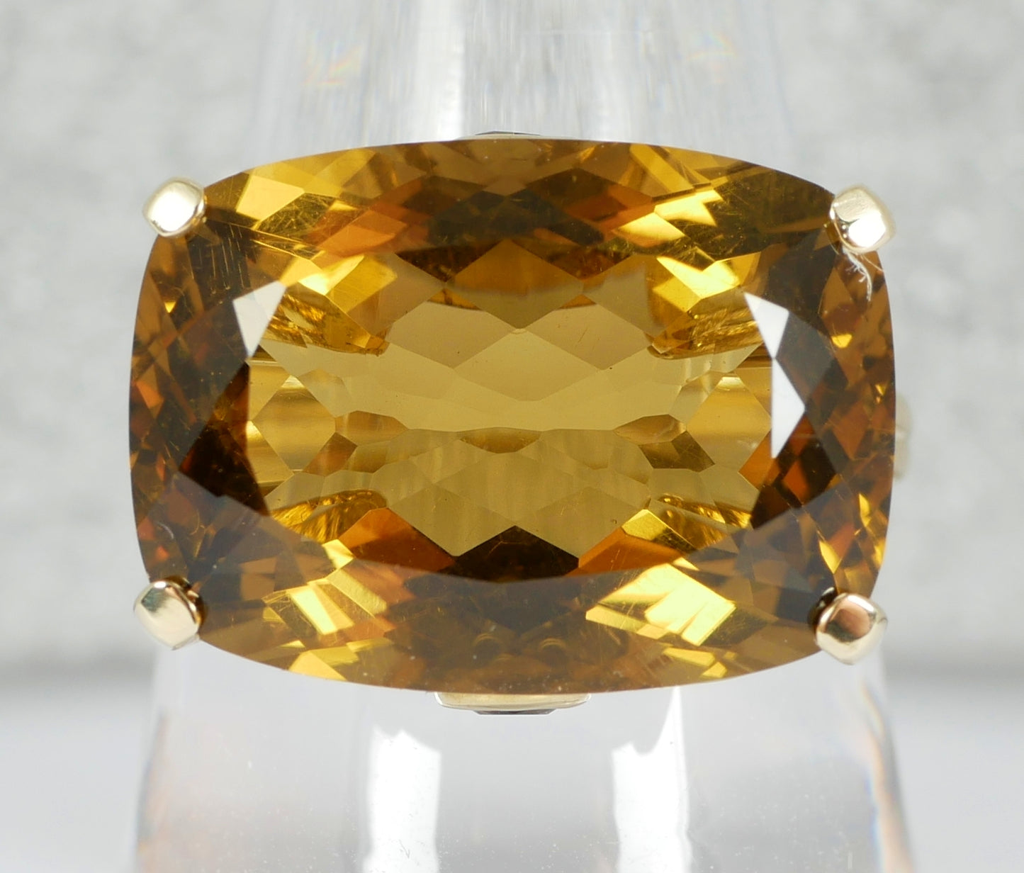 Solid 9ct Yellow Gold Cushion Cut Smoky Quartz 3 Stone Dress Ring Size 9.5 S 60