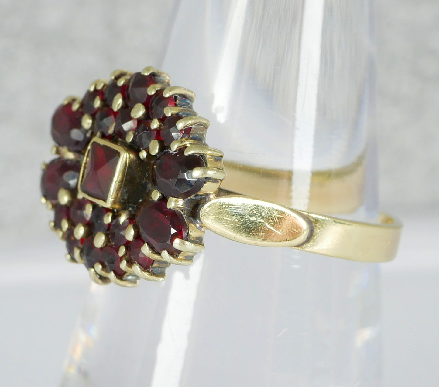 Vintage Solid 14ct Yellow Gold Red Garnet Cluster Cocktail Dress Ring 6.5 M 52