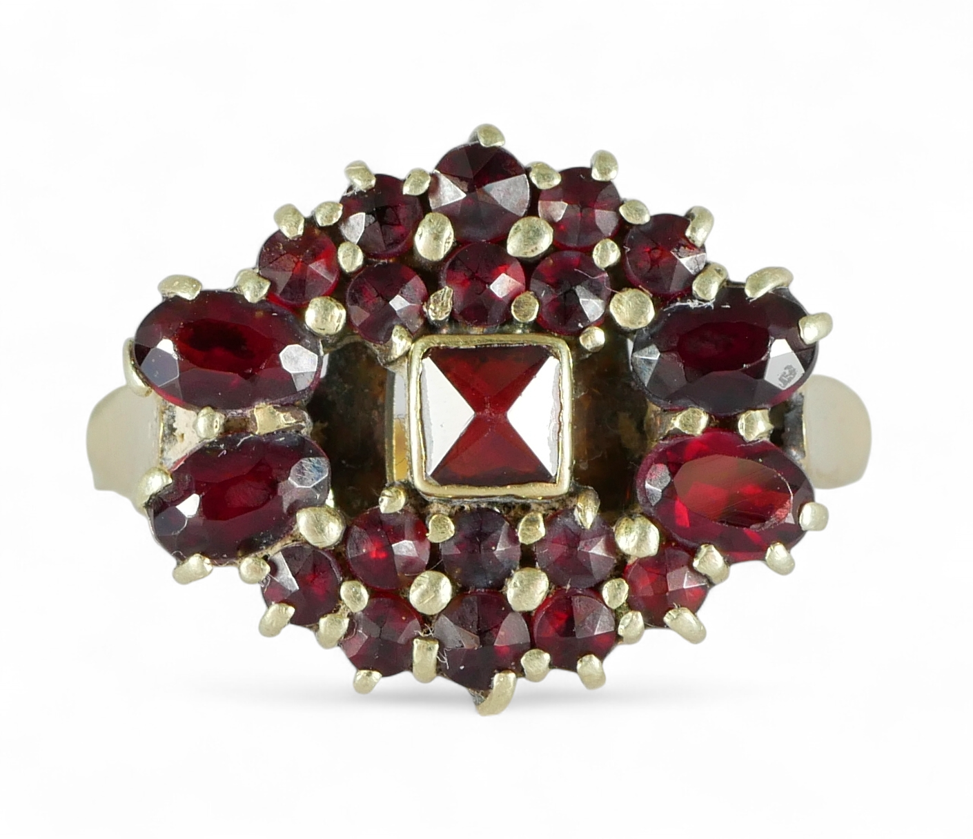 Vintage Solid 14ct Yellow Gold Red Garnet Cluster Cocktail Dress Ring 6.5 M 52