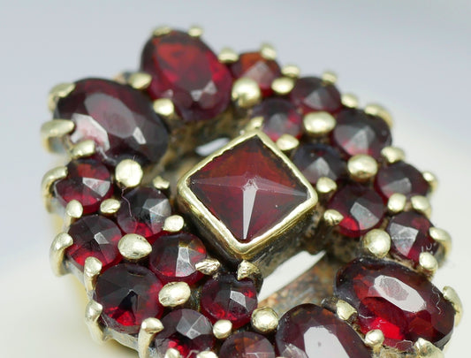 Vintage Solid 14ct Yellow Gold Red Garnet Cluster Cocktail Dress Ring 6.5 M 52