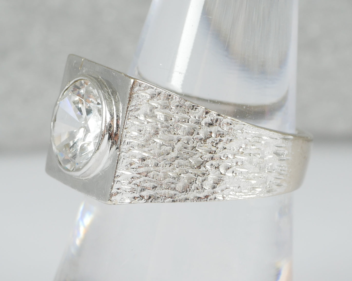 Heavy Retro Solid 14ct Gold White Stone Signet Solitaire Dress Ring Size 8 P 56