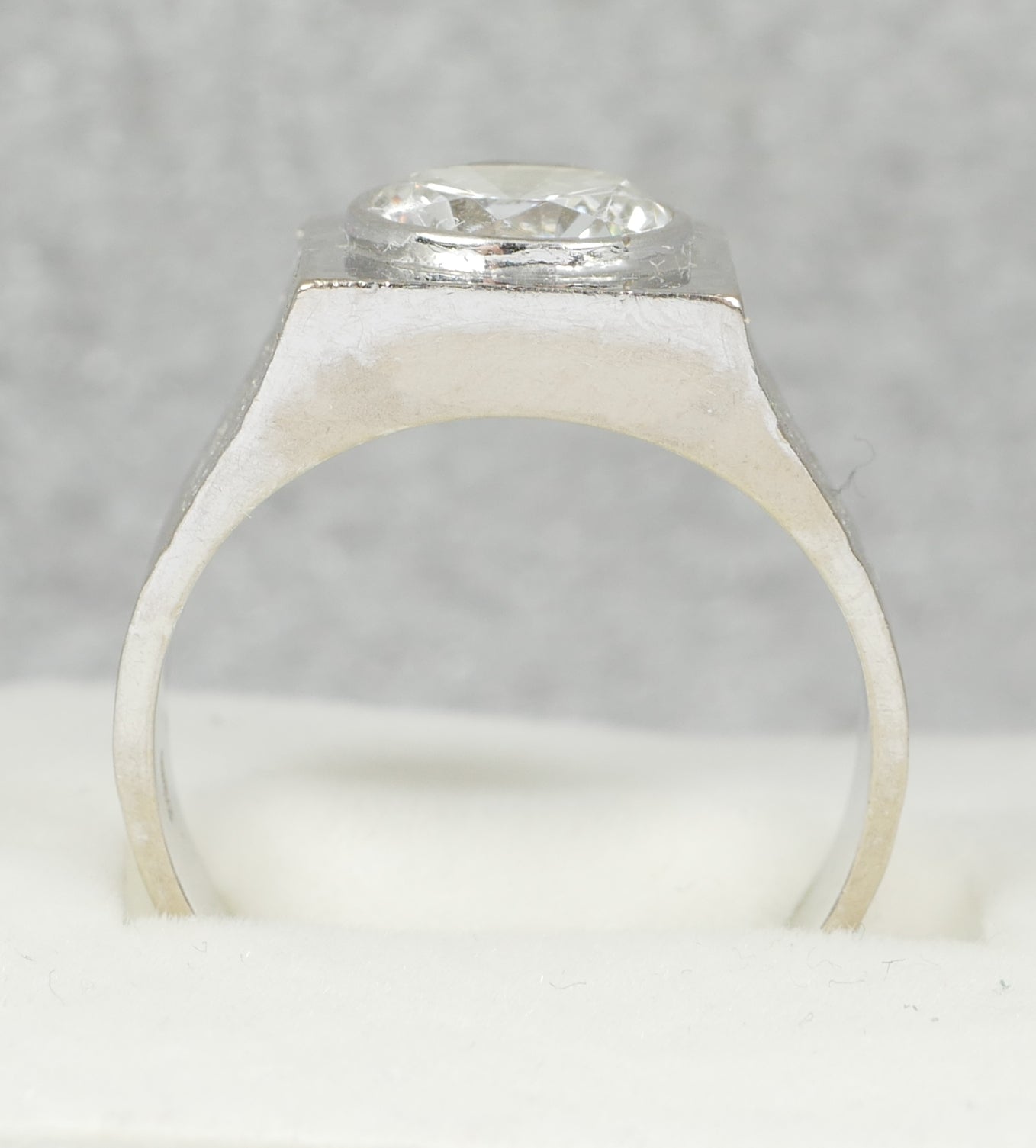 Heavy Retro Solid 14ct Gold White Stone Signet Solitaire Dress Ring Size 8 P 56