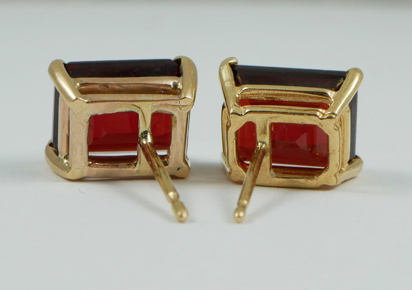 Pair of Solid 9ct Yellow Gold 3ct Emerald Cut Deep Red Garnet Stud Earrings Set