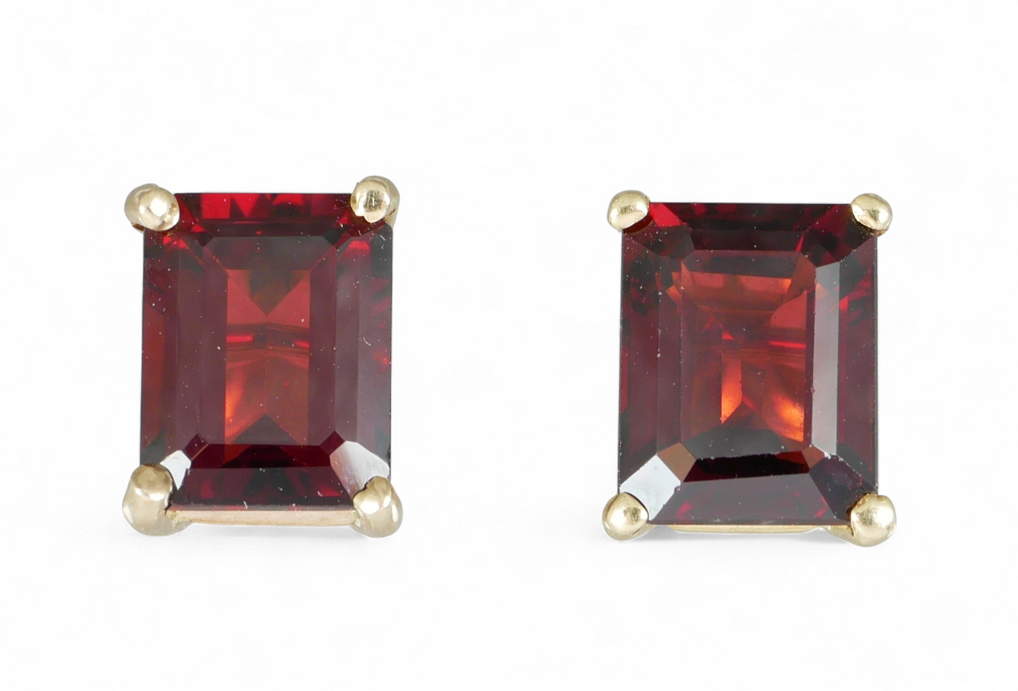 Pair of Solid 9ct Yellow Gold 3ct Emerald Cut Deep Red Garnet Stud Earrings Set