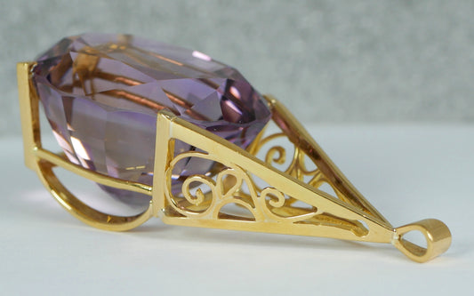 Large 54mm Solid 18ct Yellow Gold 64.85ct Oval Amethyst Necklace Pendant 22gm