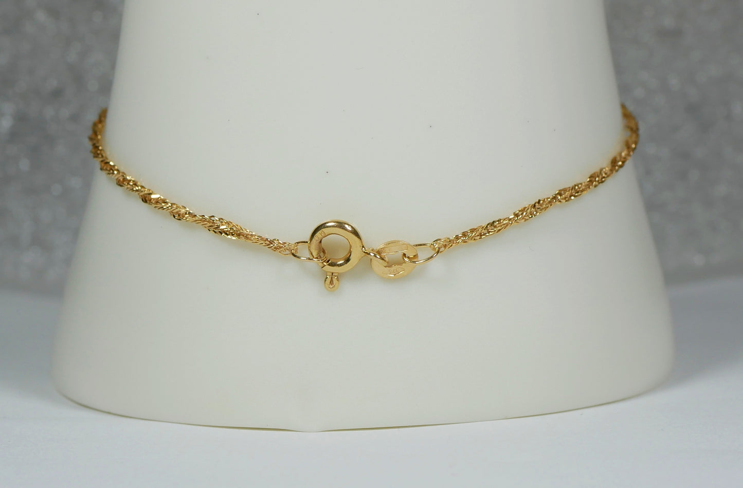 Italian Solid 9ct Yellow Gold 18cm 7" 1.5mm Singapore Link Chain Bracelet 375