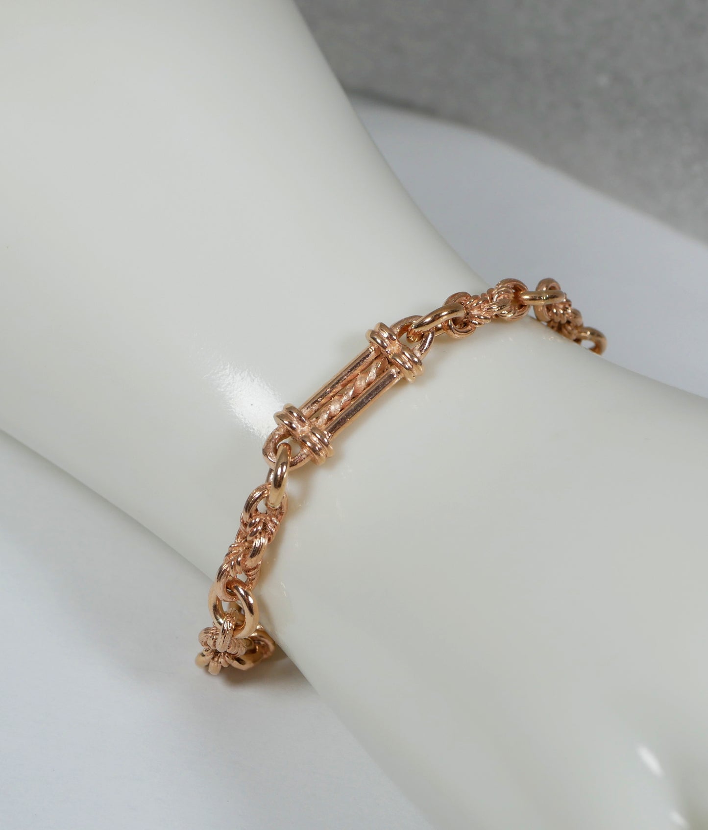 Antique Style 9ct Rose Gold 19cm 7.5" Fancy Albert Chain Bracelet Padlock Clasp