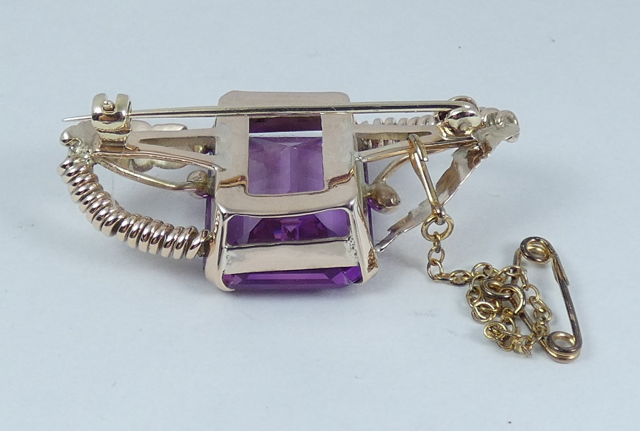 Vintage Solid 10ct Yellow Gold Large Emerald Cut 16.8ct Purple Sapphire Brooch