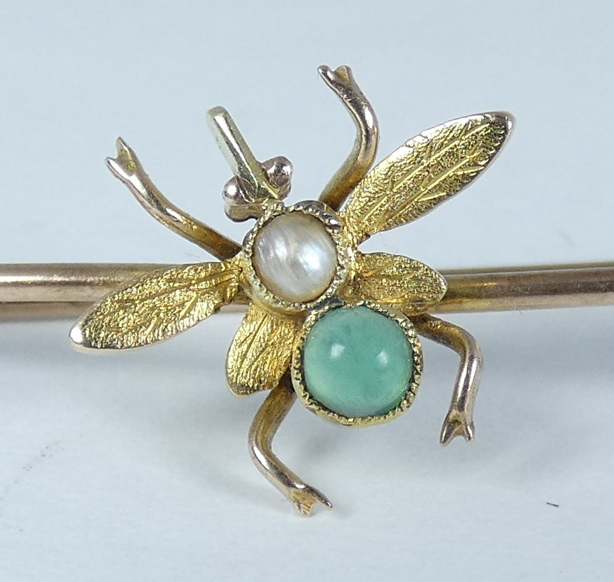 Antique Vintage 9ct Yellow Gold Seed Pearl & Moonstone Bug Fly Insect Bar Brooch