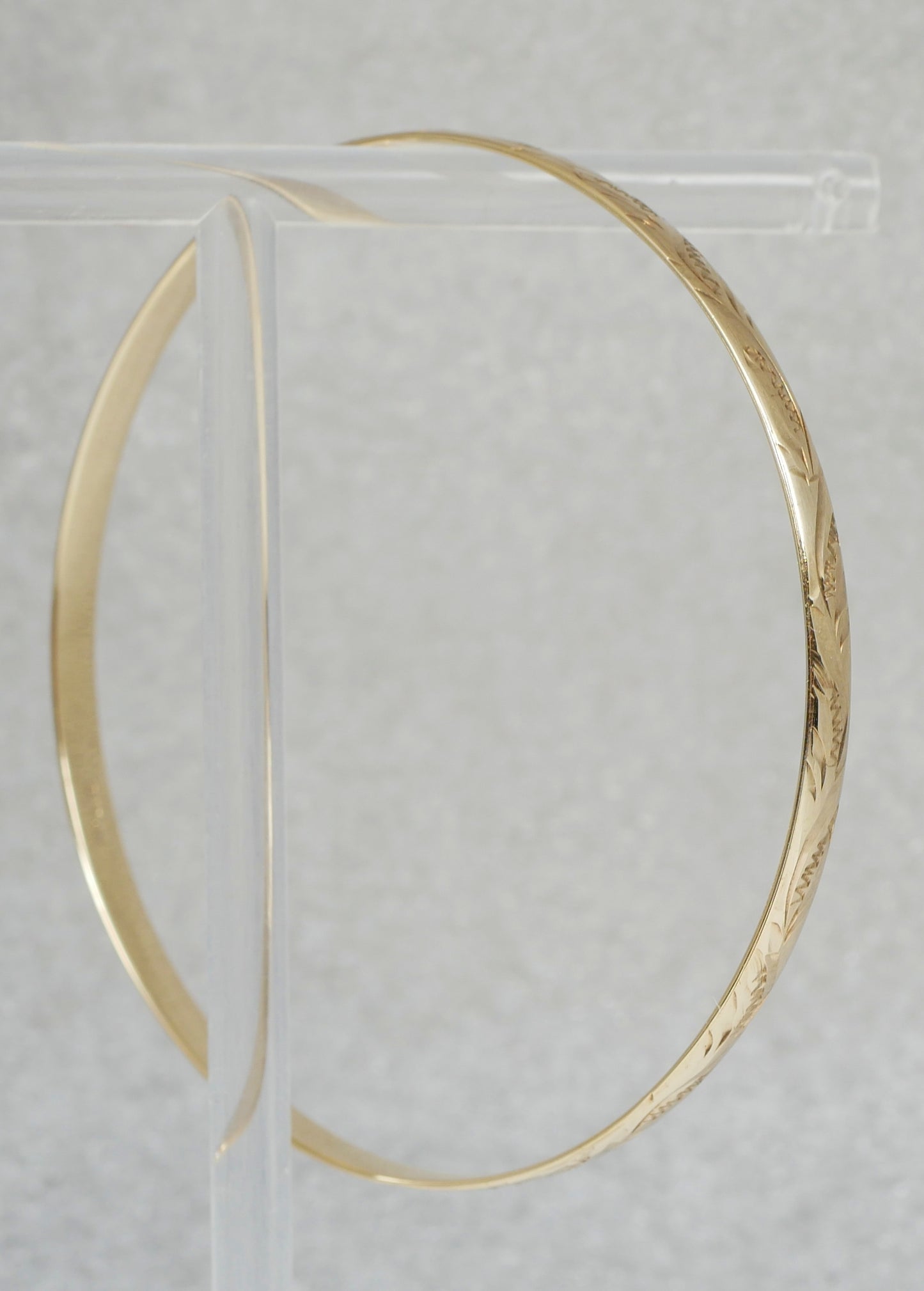 Vintage Solid 9ct Yellow Gold 65mm 2.5" Bright Cut 4mm D Profile Bangle 7.35gm