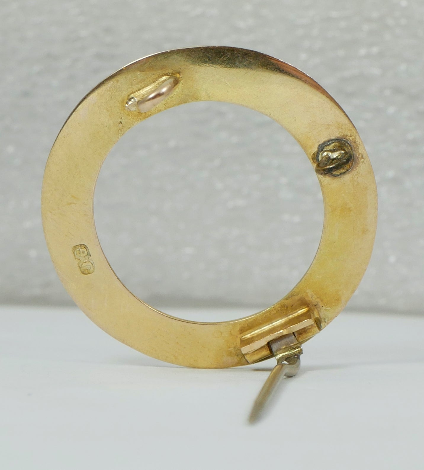 Antique Edwardian 1910 Solid 9ct Yellow Gold Disc Brooch Nunc Acceptabile Tempus