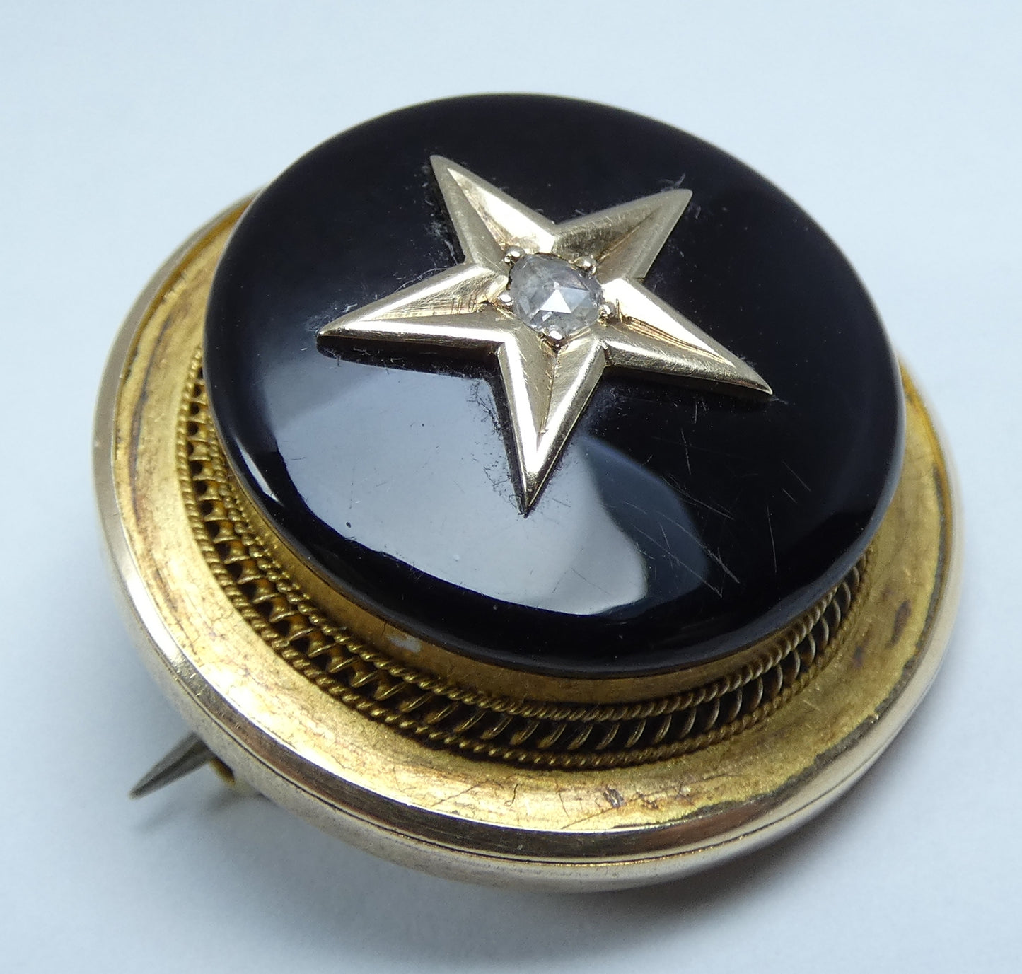 Antique Victorian 15ct Yellow Gold Onyx 3mm Rose Cut Diamond Star Locket Brooch