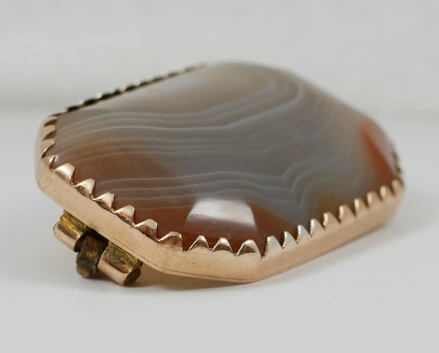 Antique Edwardian F A Flint Australian Solid 9ct Yellow Gold Banded Agate Brooch