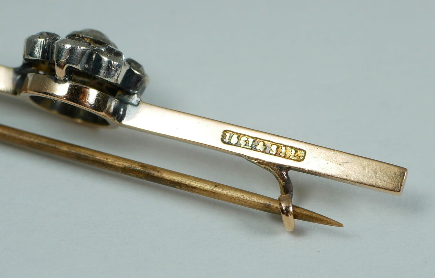 Antique Edwardian 1910 Solid 15ct Yellow Gold & White Sapphire Daisy Brooch Pin