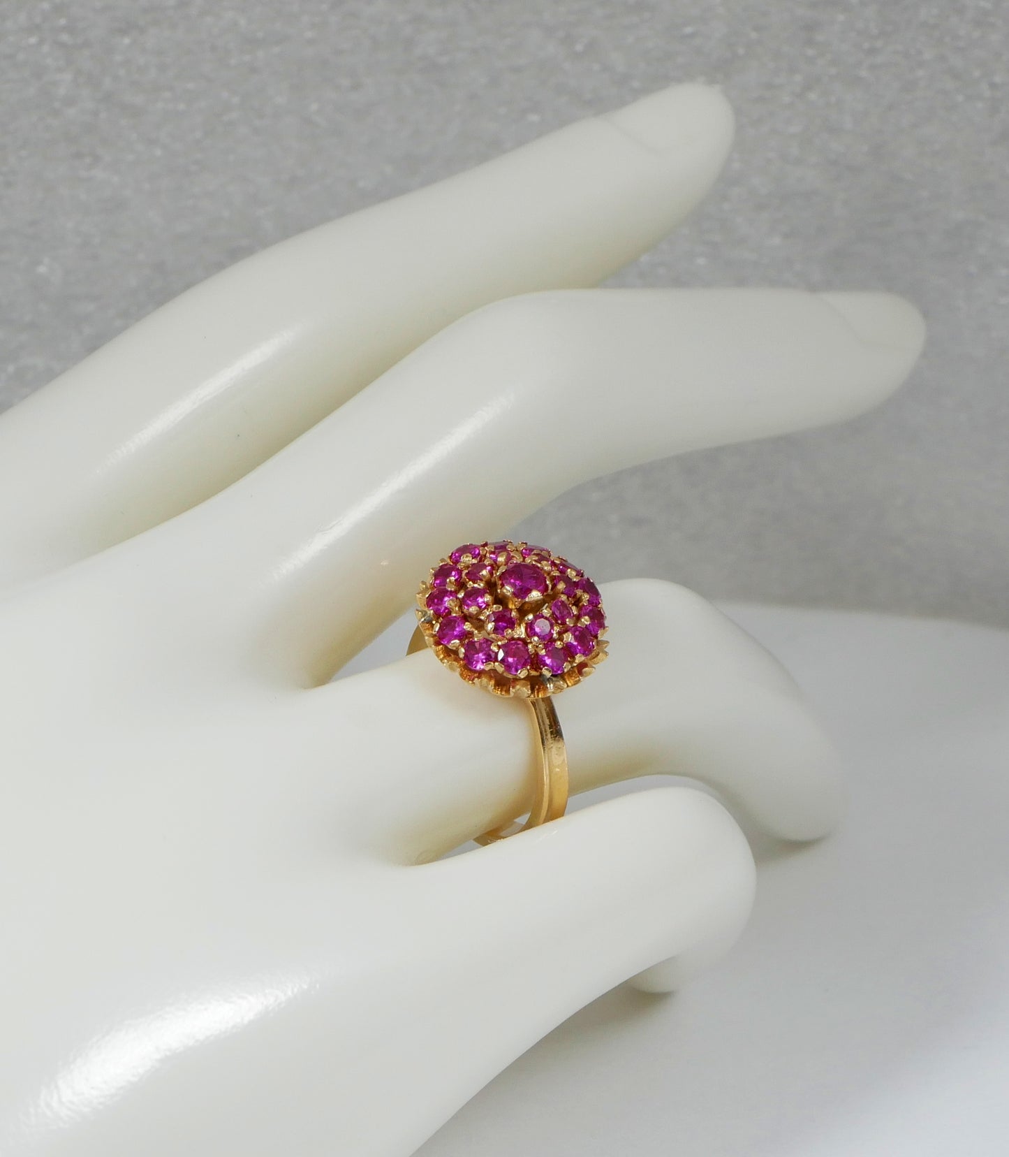 Solid 18ct Yellow Gold Pink Sapphire Cluster Princess Cocktail Ring Size 6 L 51