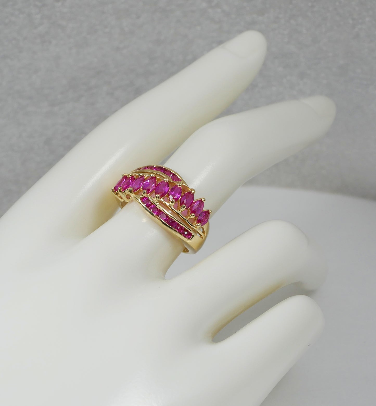 Solid 9ct Yellow Gold Pink Sapphire Cluster Crossover Dress Ring Size 7.5 O 55