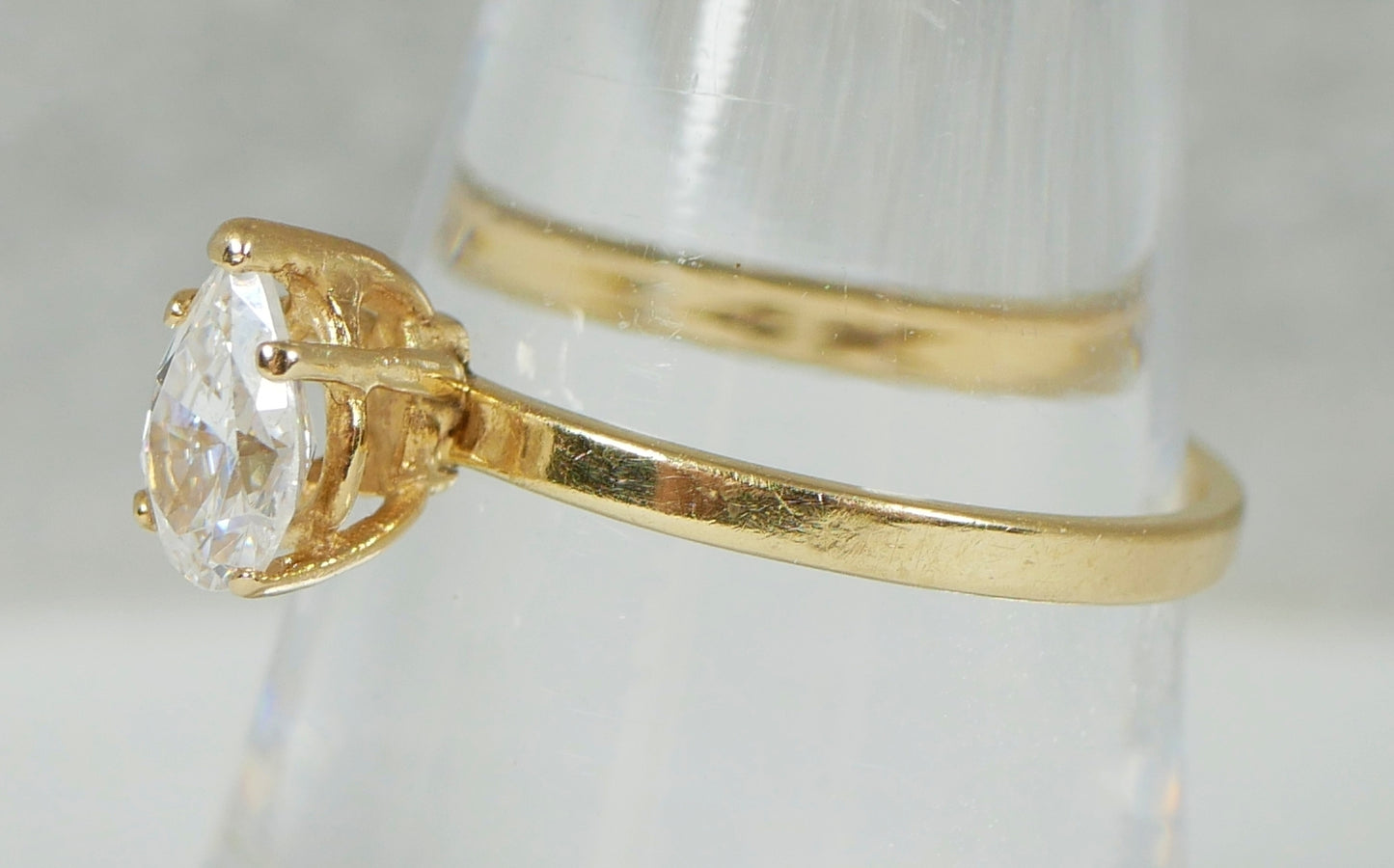 Solid 14ct Yellow Gold Pear Cut White Stone Solitaire Dress Ring Size 8 P 56 585