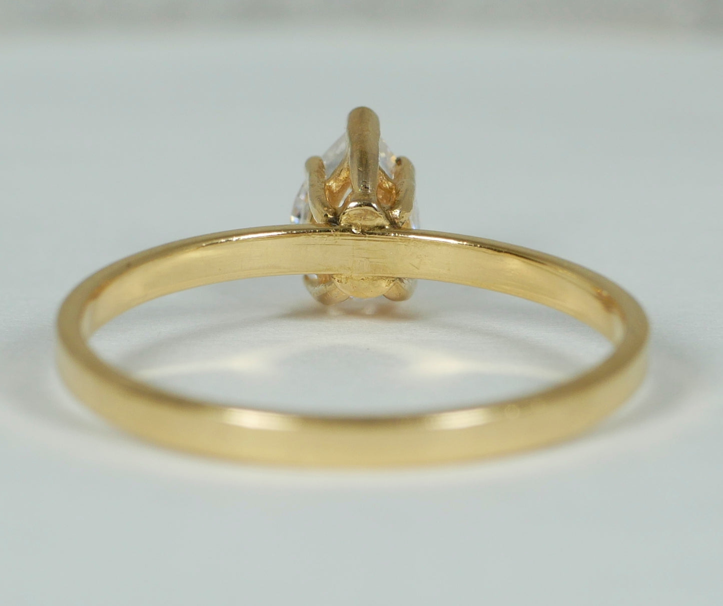 Solid 14ct Yellow Gold Pear Cut White Stone Solitaire Dress Ring Size 8 P 56 585