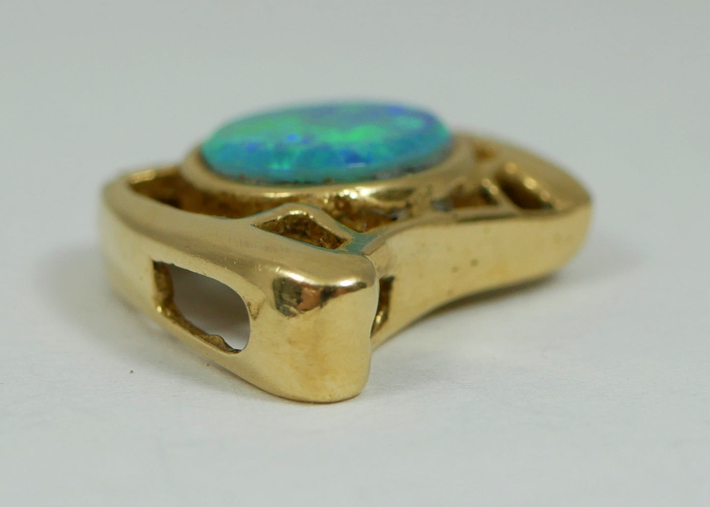 Vintage Solid 14ct Yellow Gold Blue Green Boulder Opal 17mm Necklace Pendant 585