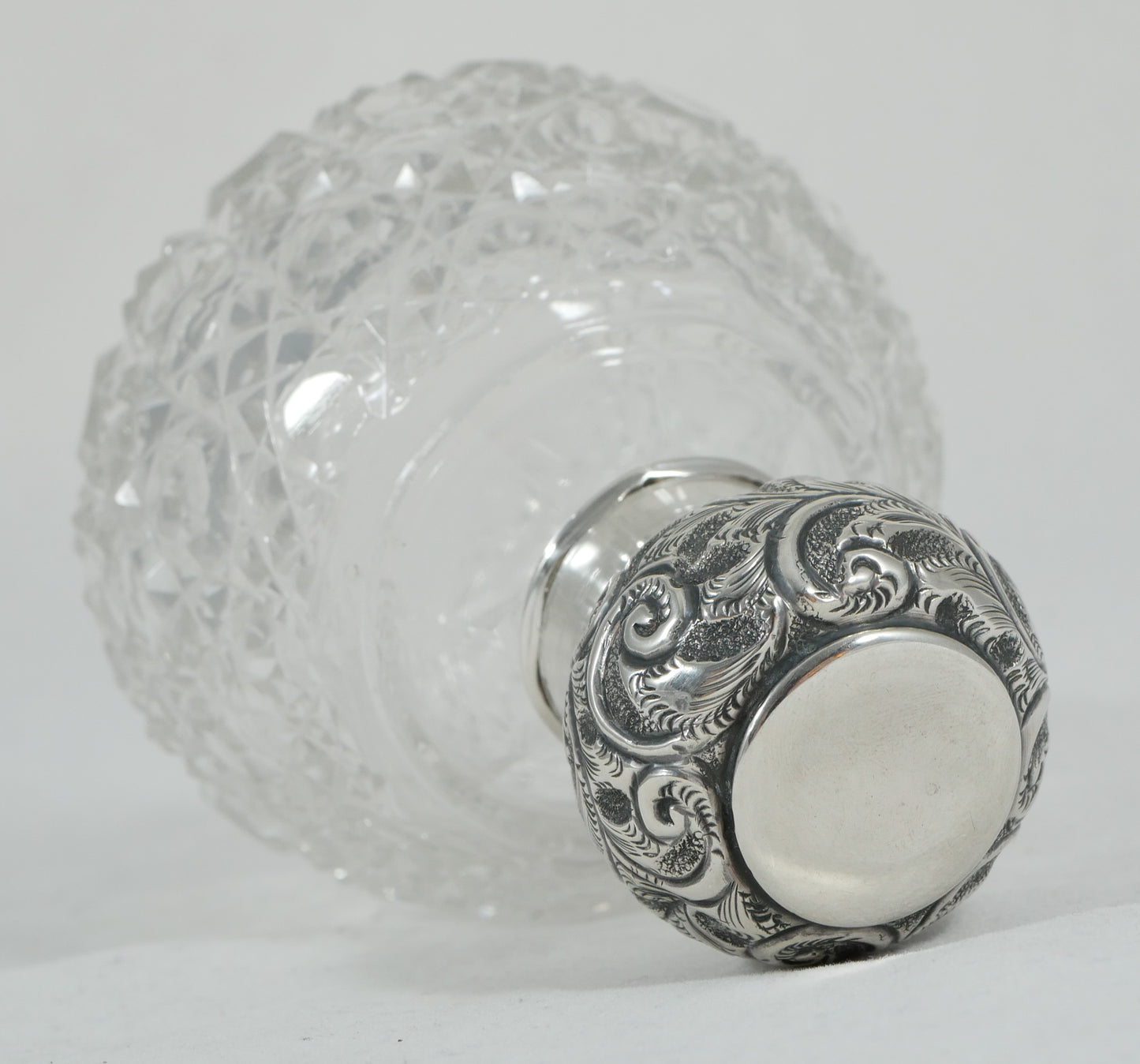 Antique Edwardian 1913 Sterling Silver Globe Shape Perfume Scent Bottle Stopper