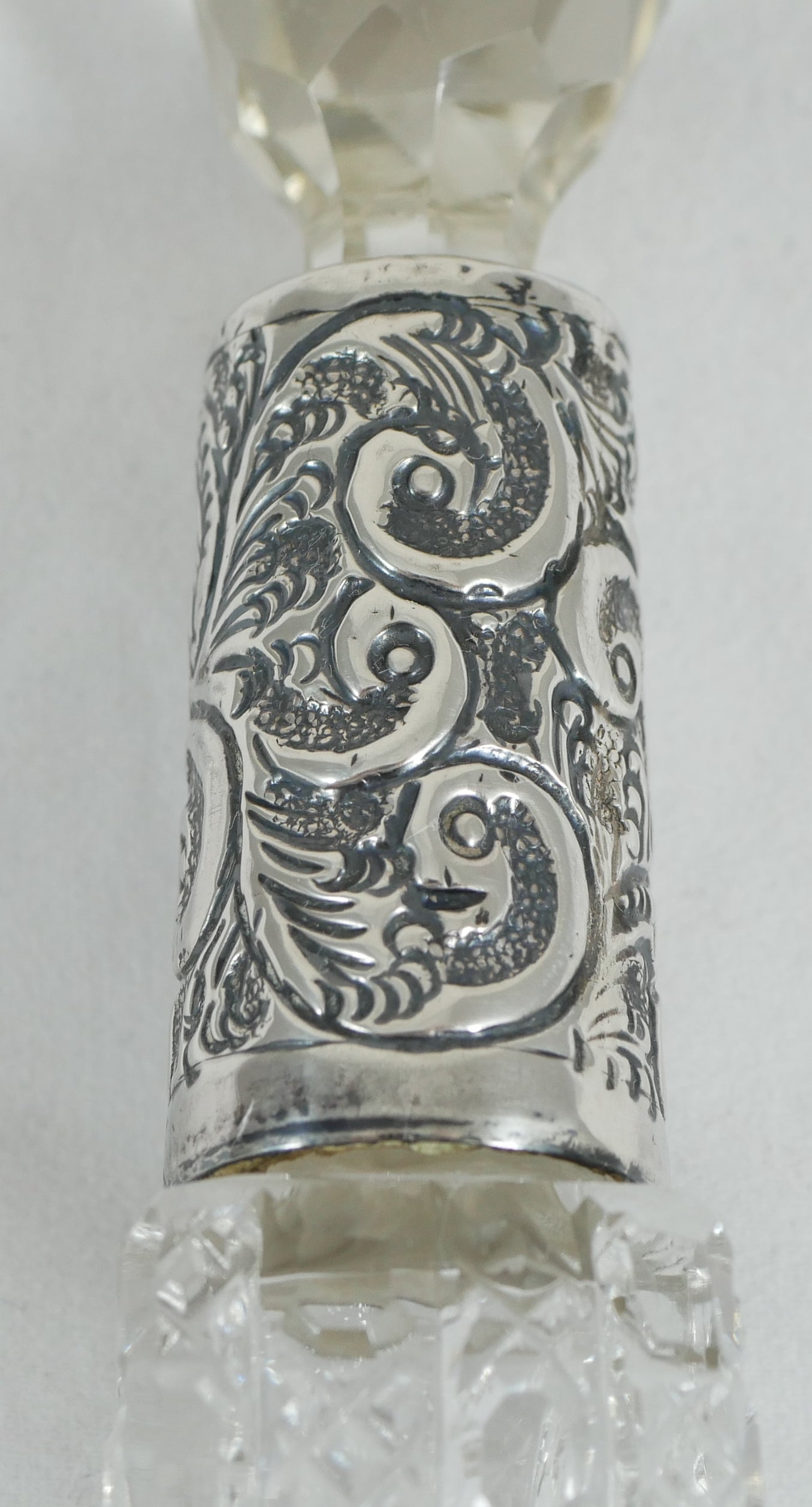 Antique Edwardian 1912 Sterling Silver Square Base Perfume Scent Bottle Stopper