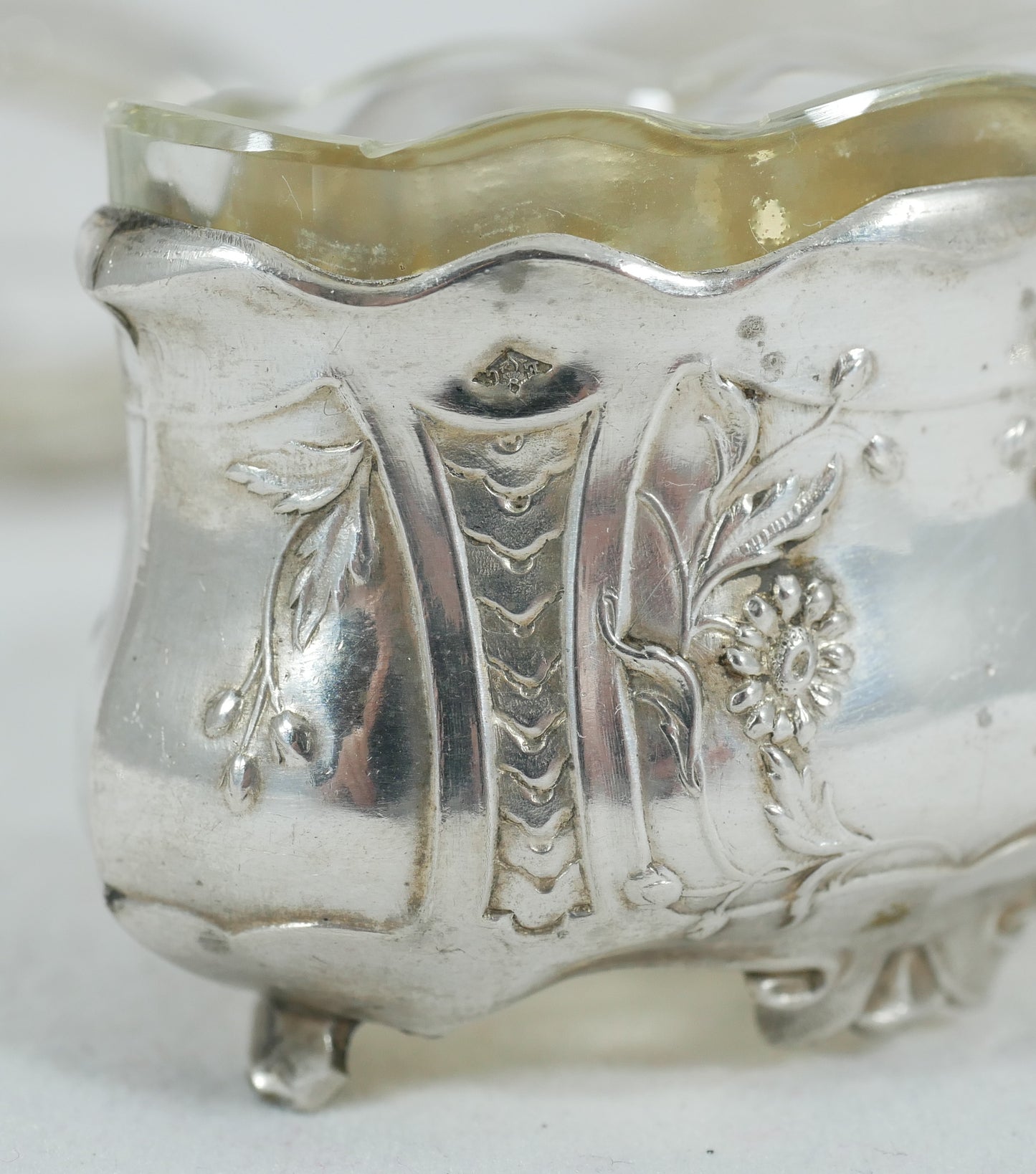 Antique Set of 4 French Sterling Silver Open Salt Cellars Bowls & Spoons Cruet