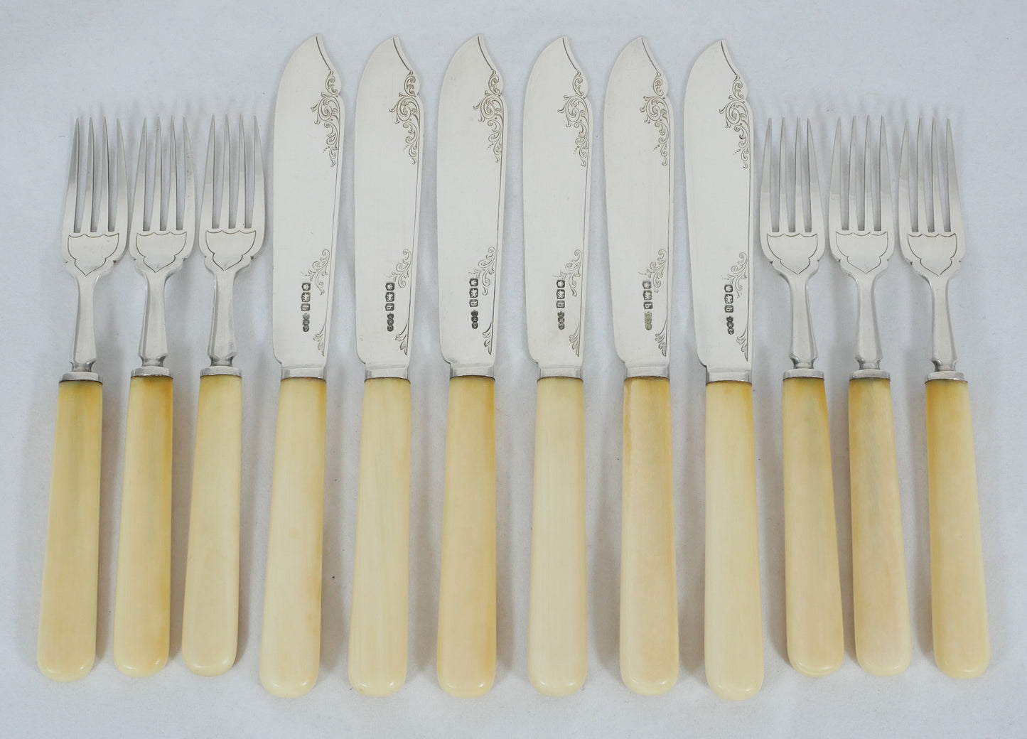 Antique Edwardian 1919 Sterling Silver Boxed 12pc Fish Dessert Fruit Cutlery Set