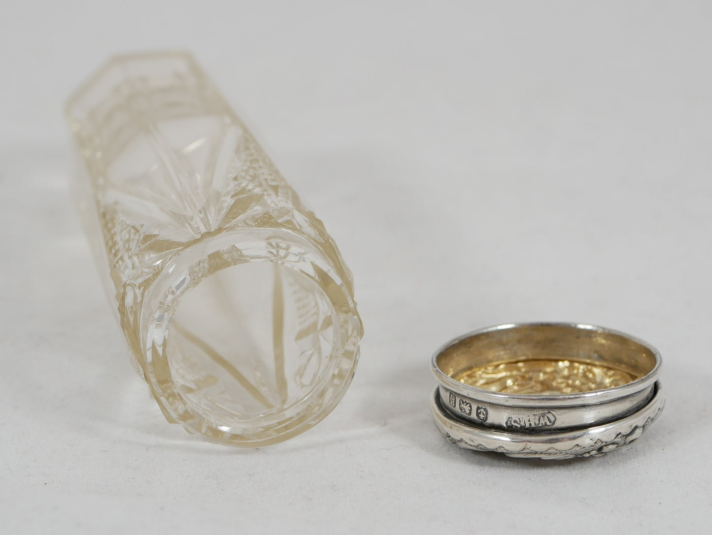 Antique Edwardian 1906 Repousse Sterling Silver & Cut Glass Pin Bottle Jar Gilt