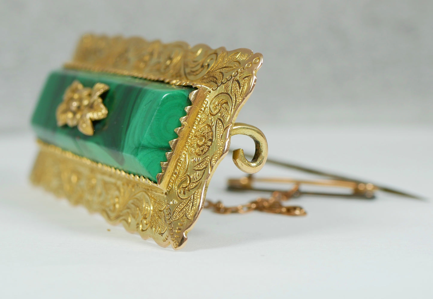 Antique Art Deco Large Solid 15ct Yellow Gold Malachite Panel Heavy Brooch Pin
