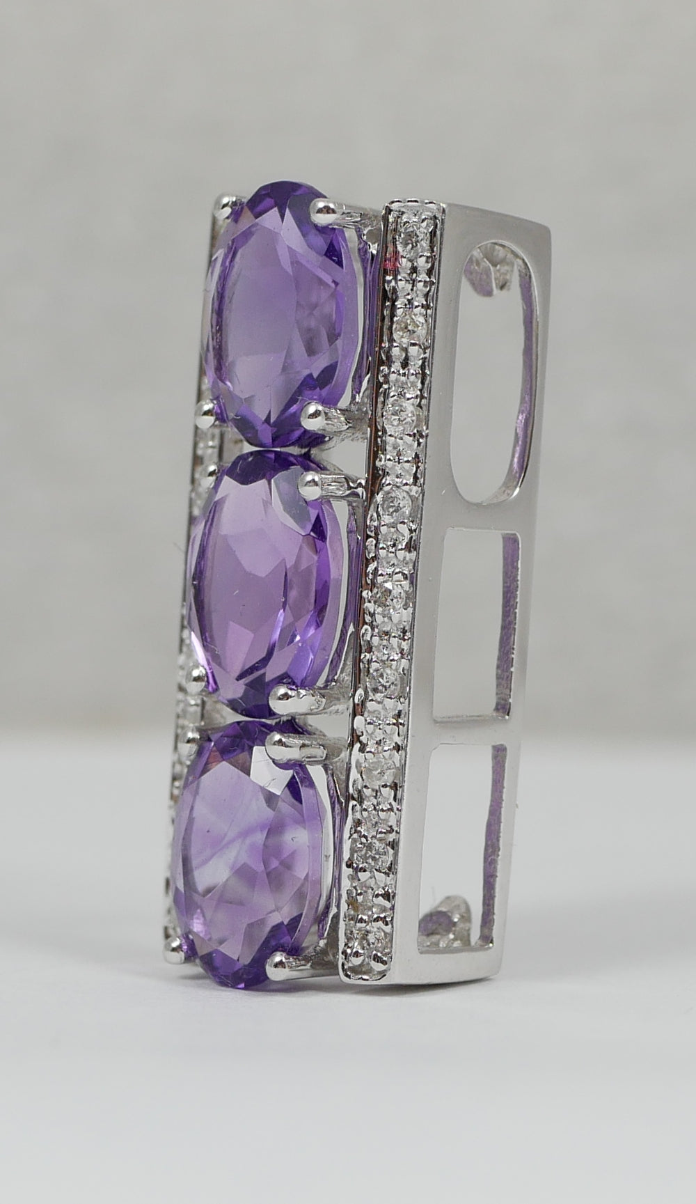 Modern Solid 14ct White Gold Oval Cut Amethyst & Diamond 23mm Necklace Pendant