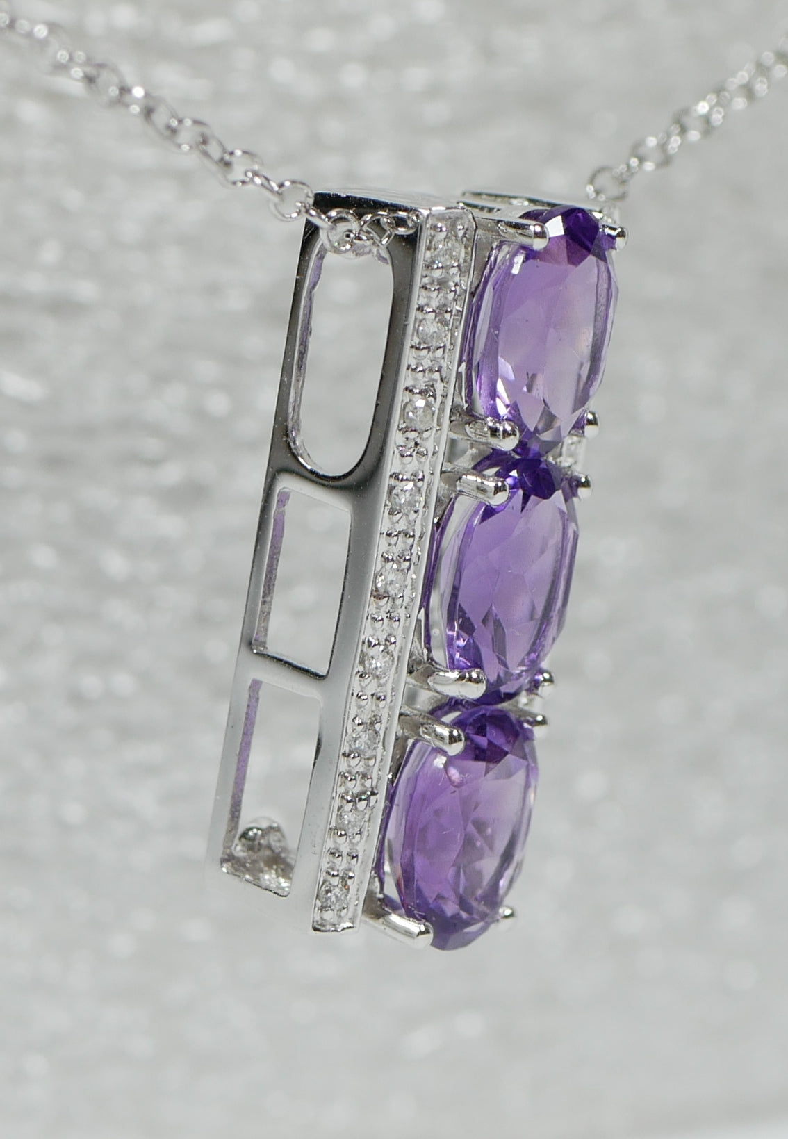 Modern Solid 14ct White Gold Oval Cut Amethyst & Diamond 23mm Necklace Pendant
