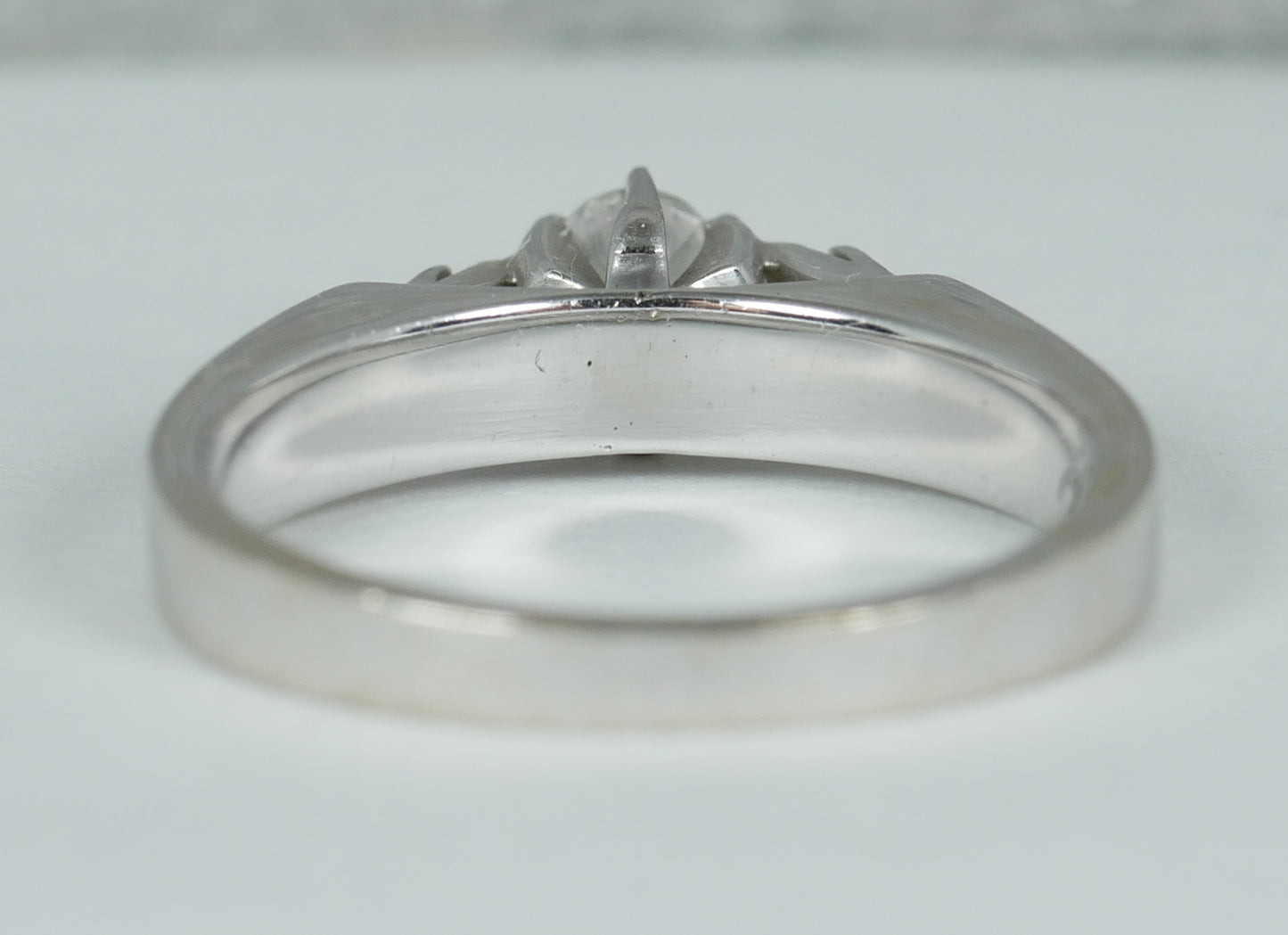 Solid 18ct White Gold 3 Stone 0.27ct Diamond Engagement Dress Ring Size 5.5 K 50