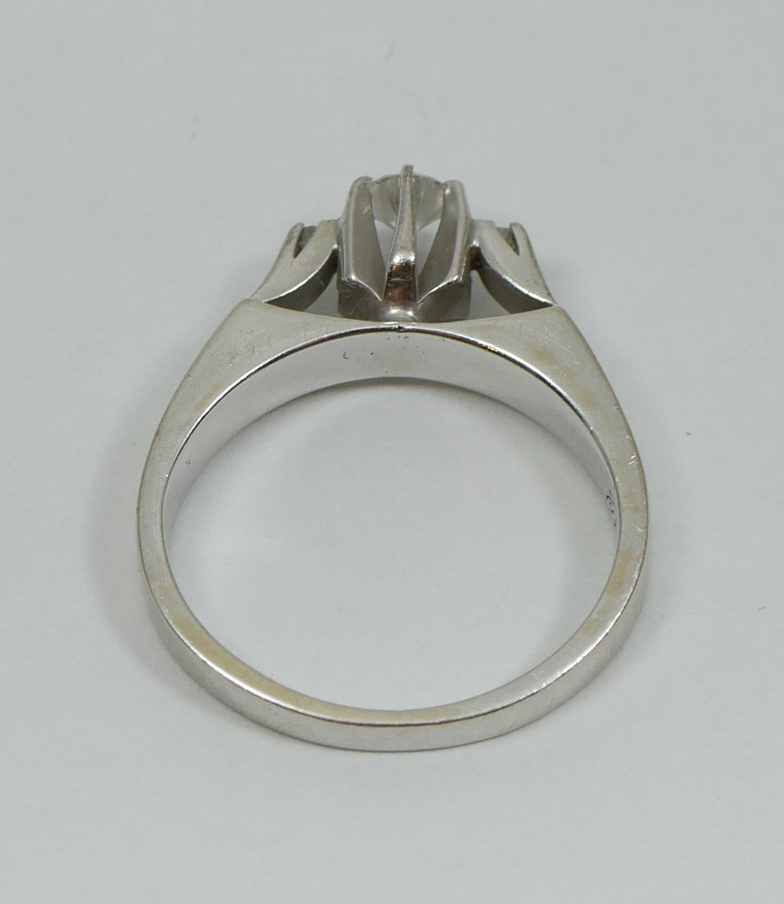 Solid 18ct White Gold 3 Stone 0.27ct Diamond Engagement Dress Ring Size 5.5 K 50