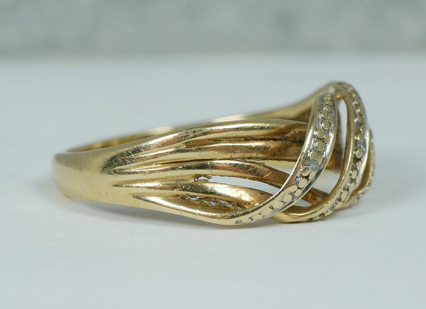 Contemporary Solid 9ct Yellow Gold & Diamond Crossover Dress Ring Size 6 L 51