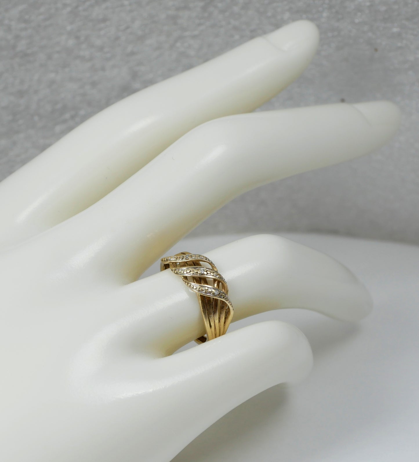 Contemporary Solid 9ct Yellow Gold & Diamond Crossover Dress Ring Size 6 L 51