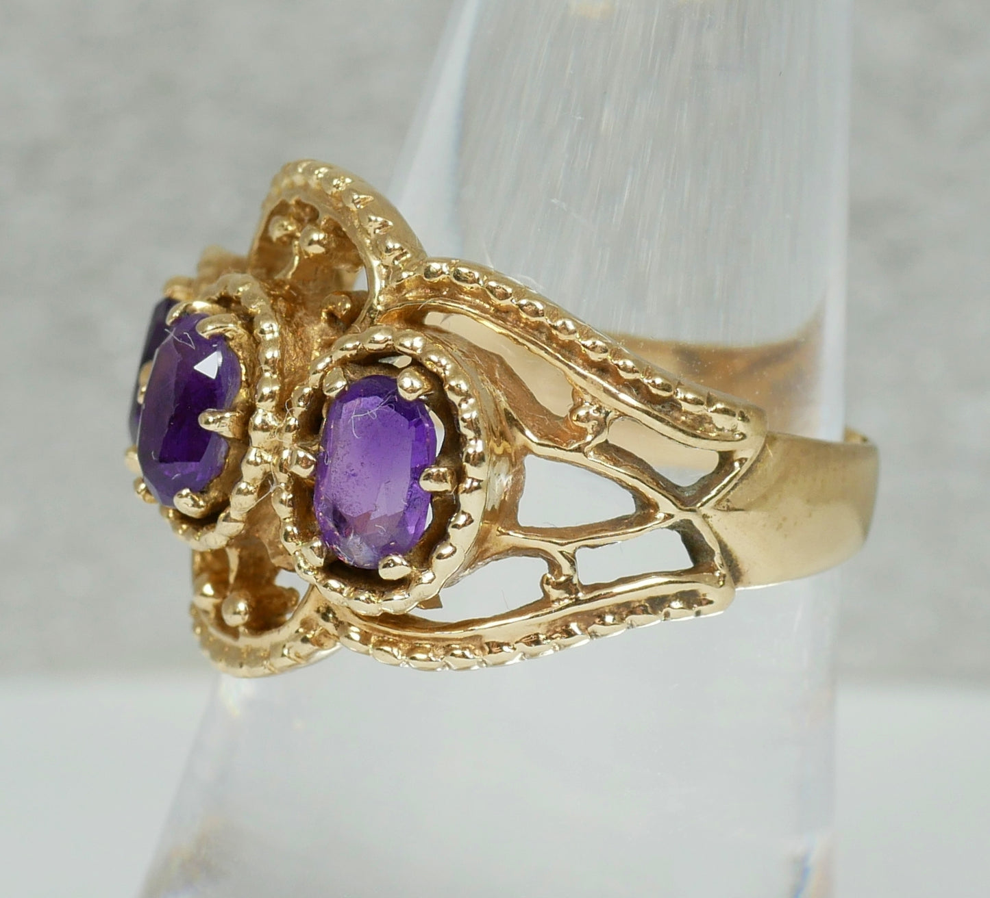 Vintage Solid 9ct Yellow Gold 3 Stone Amethyst Filigree Dress Ring Size 8 P 56