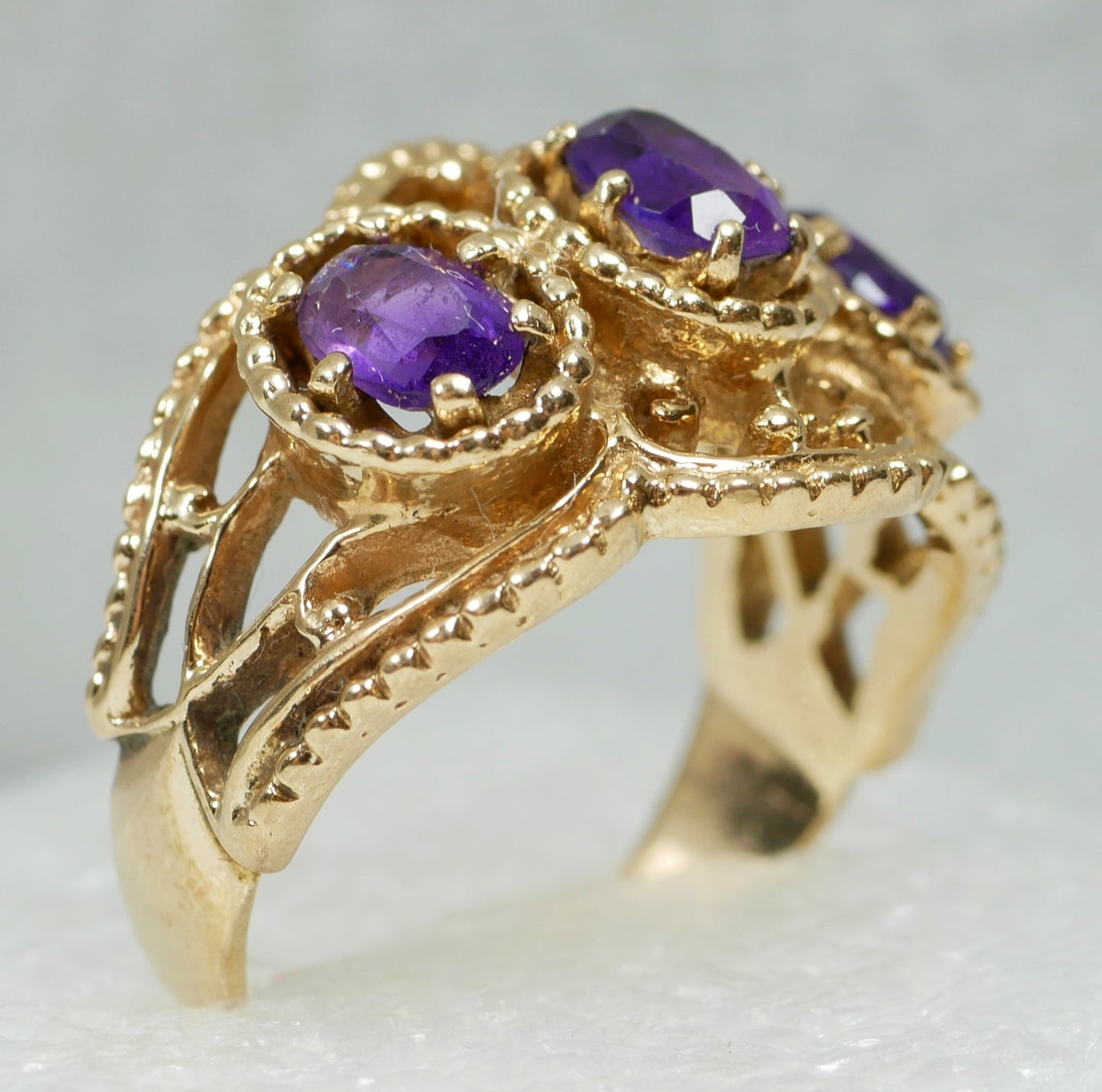 Vintage Solid 9ct Yellow Gold 3 Stone Amethyst Filigree Dress Ring Size 8 P 56