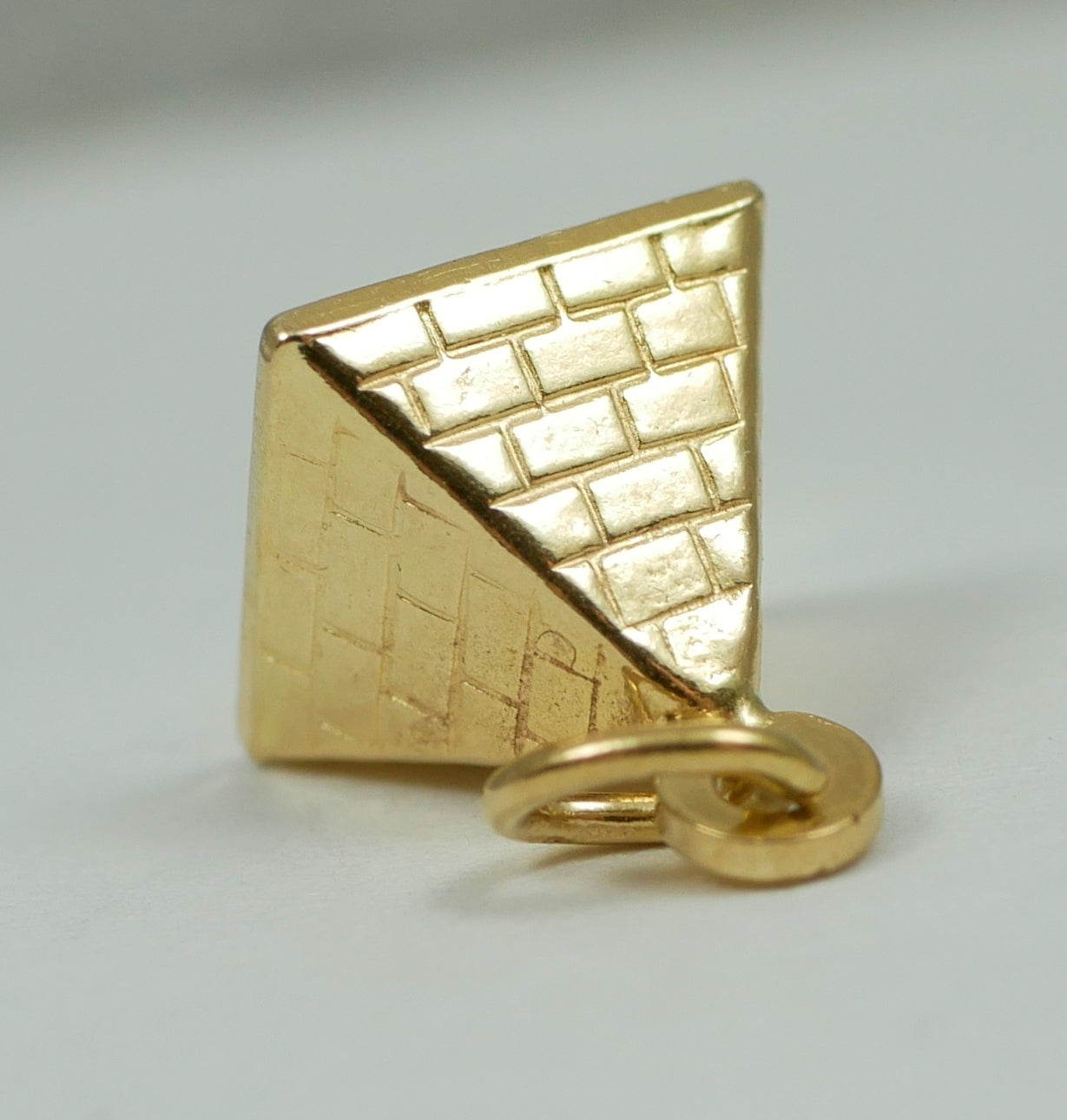 Solid 9ct Yellow Gold Hollow 10mm Egyptian Pyramid Bracelet Charm Pendant 375