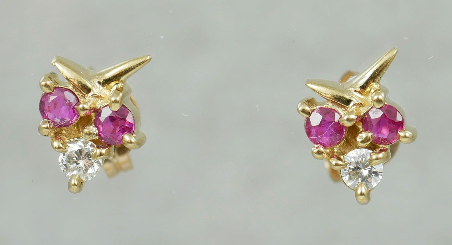 Beautiful Pair of Solid 9ct Yellow Gold Ruby & Diamond Trio Stud Earrings Set