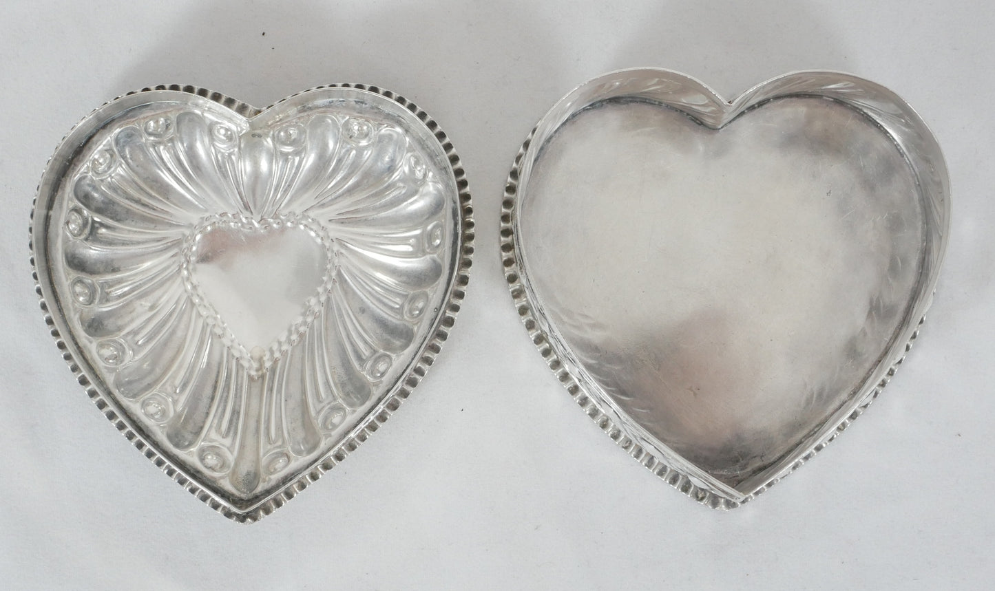 Antique Victorian 1891 Sterling Silver Love Heart Shape Trinket Jewellery Box
