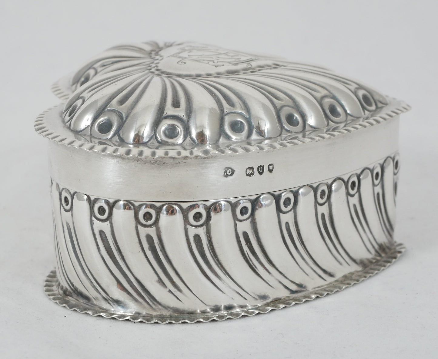Antique Victorian 1891 Sterling Silver Love Heart Shape Trinket Jewellery Box