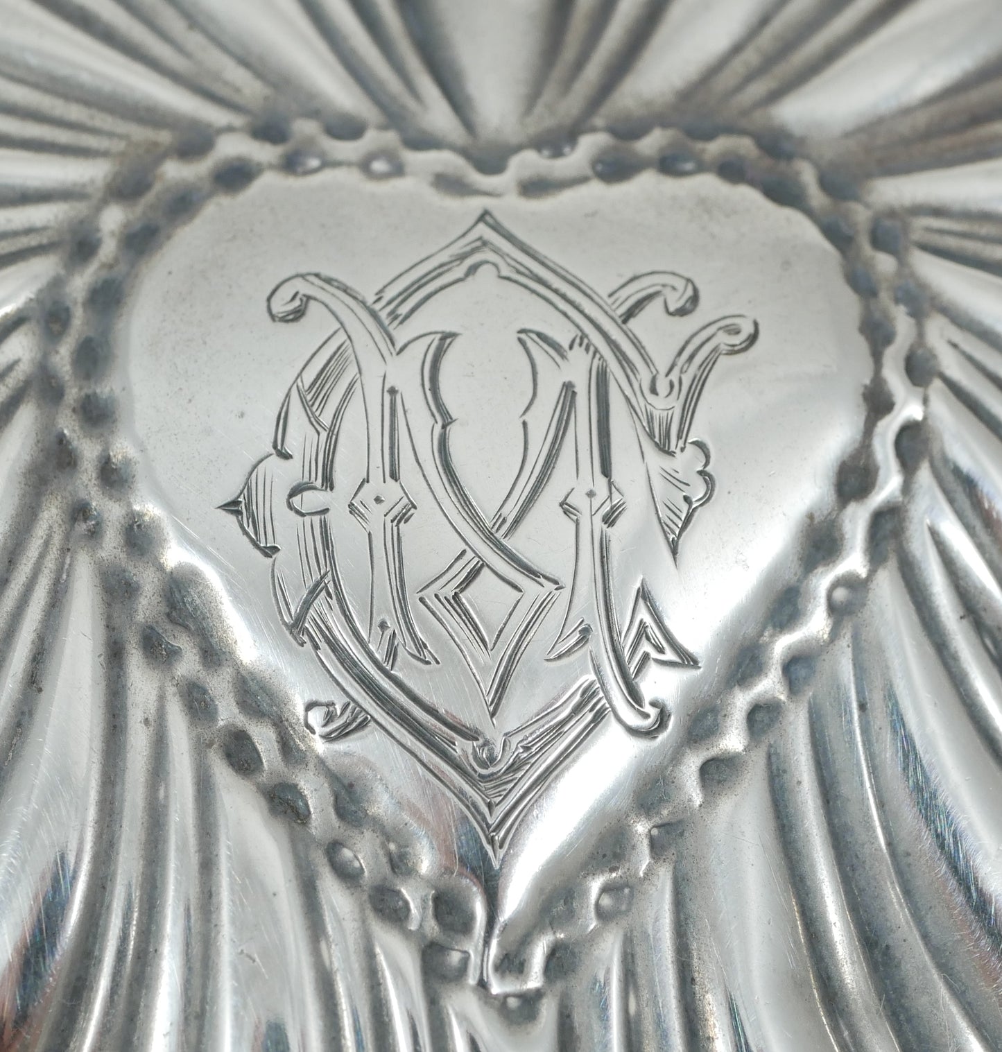 Antique Victorian 1891 Sterling Silver Love Heart Shape Trinket Jewellery Box