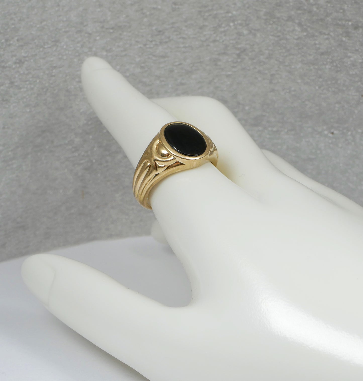 Modern Mens Unisex Solid 9ct Yellow Gold Onyx Signet Dress Ring Size 10 T 61 375