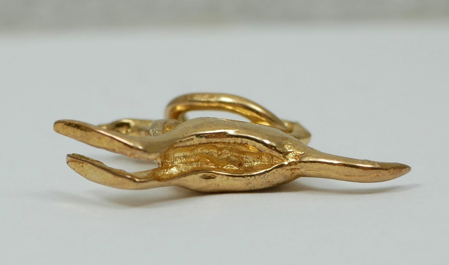 Solid 9ct Yellow Gold 18mm Jumping Kangaroo Animal Bracelet Charm Pendant 375
