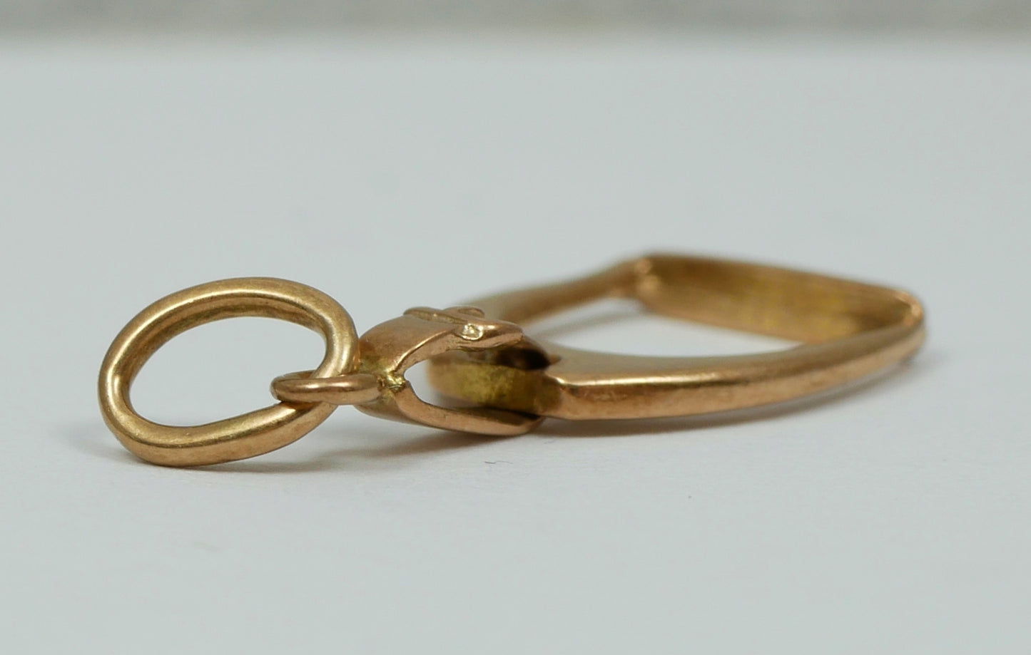 Solid 9ct Yellow Gold Equestrian Horse Saddle Stirrup Bracelet Charm Pendant 375