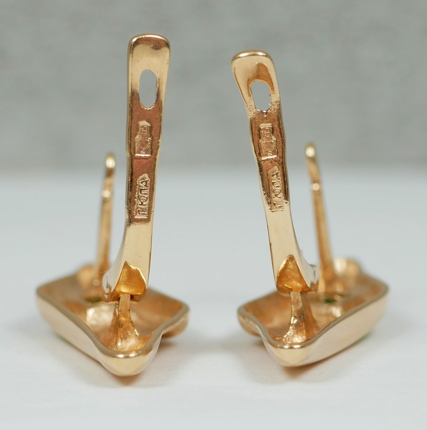 Vintage European Pair Solid 14ct Yellow Gold Green Stone Lever Back Earrings Set
