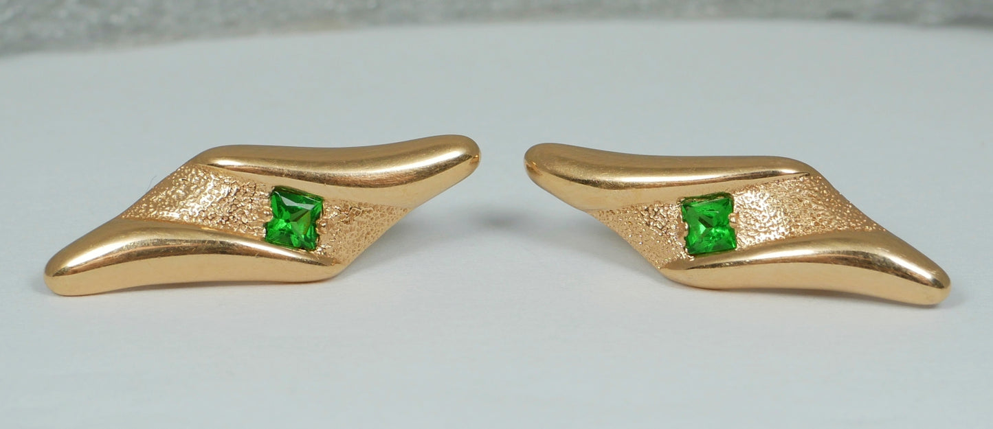 Vintage European Pair Solid 14ct Yellow Gold Green Stone Lever Back Earrings Set